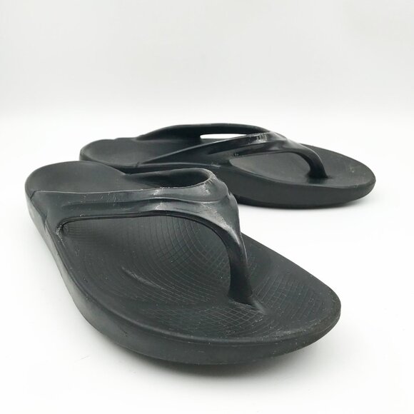 OOFOS OOlala Black Recovery Flip Flop Thong Comfort Sandals Womens 7 - Picture 1 of 11